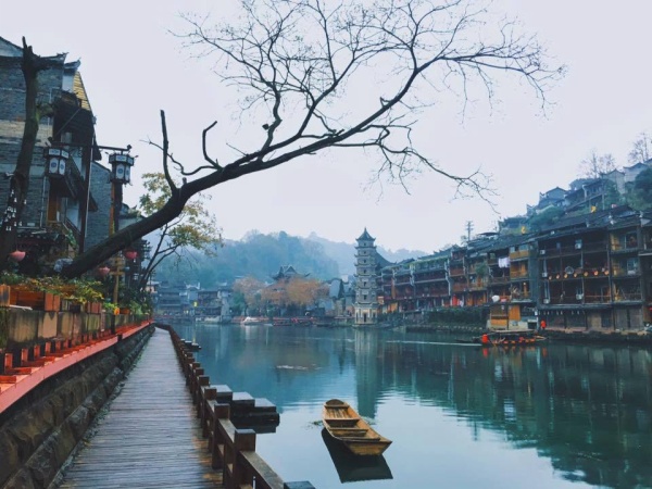 101 cảnh đẹp hạ giới nơi Phượng Hoàng Cổ Trấn thiên đường xứ Trung Hoa.