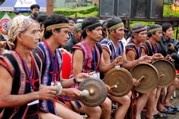 cồng chiêng Tây Nguyên