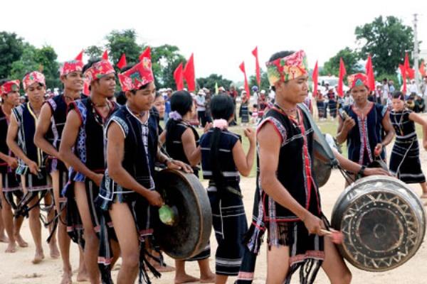 cồng chiêng Tây Nguyên