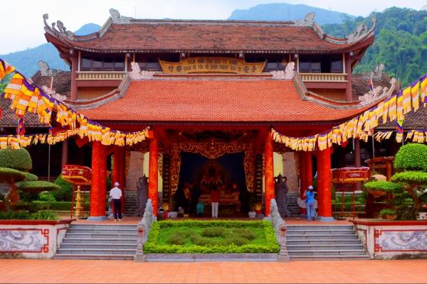 le-chua-dau-nam-mien-bac-pystravel005