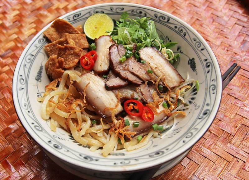 cao lầu đà nẵng