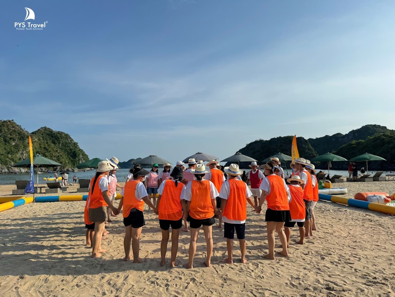 Tour du lịch Cát Bà teambuilding