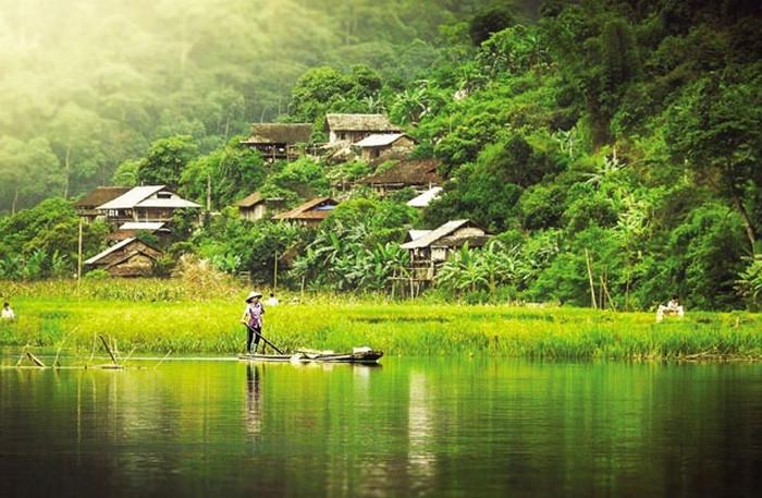 Bản Pác Ngòi- bản làng xinh đẹp gần Ao Tiên