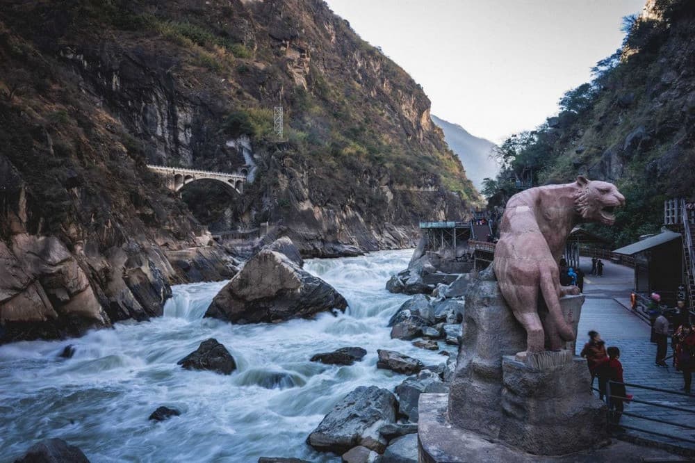 khe hổ nhảy