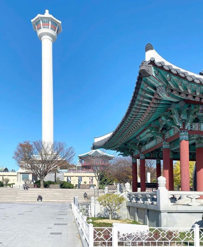 yongdusan park, tour Busan - Seoul - Trượt tuyết Elysian - Incheon 5 ngày 4 đêm từ Hà Nội 