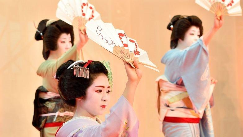 xem biểu diễn Geisha show