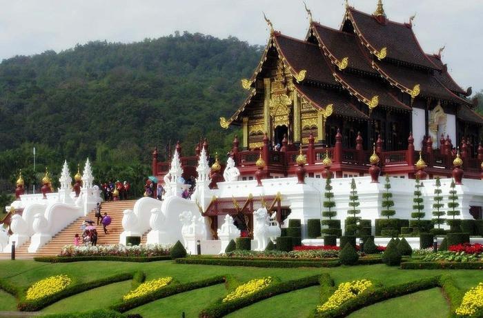 Vườn Hoa Hoàng Gia Royal Flora Garden