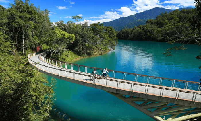 hồ nhật nguyệt