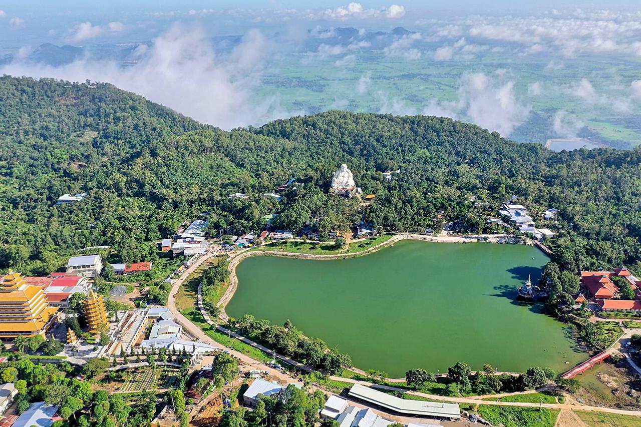 núi cấm an giang