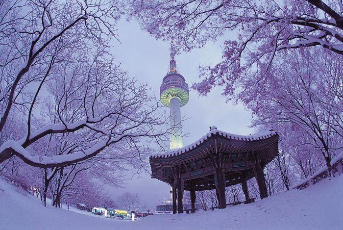 Tuyết phủ trắng tại tháp Namsan - Seoul