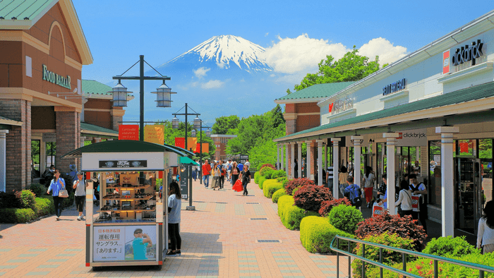 Khu mua sắm Gotemba Premium Outlets, tour núi phú sĩ nhật bản