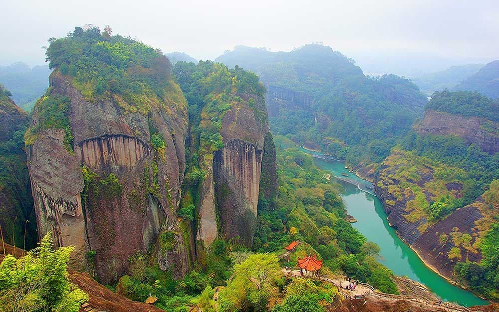 Thiên nhiên hoang sơ, kỳ vĩ tại vũ di sơn