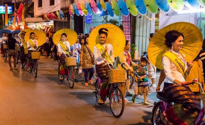 lễ hội ô chiang mai