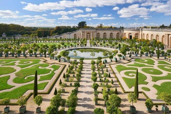 Cung điện Versailles là công trình tráng lệ nhất nước Pháp