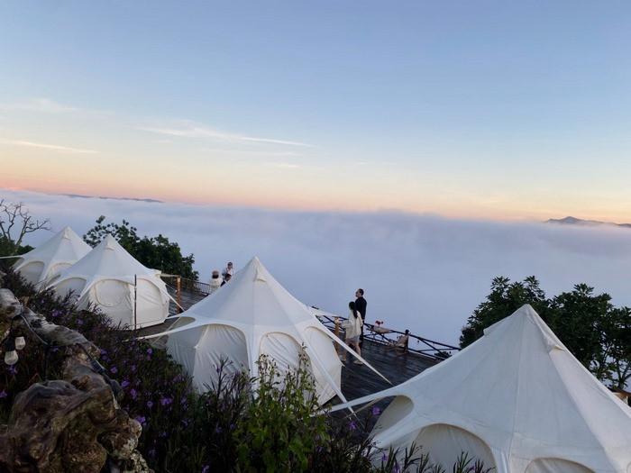 Trải nghiệm cắm trại săn mây ở cloud view glamping đà lạt 