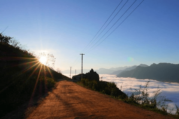 săn mây bản hang đá