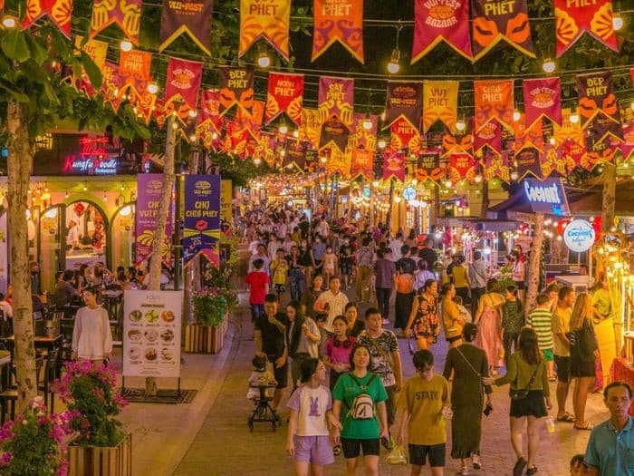 Chợ đêm Hạ Long, tour du lịch Hạ long