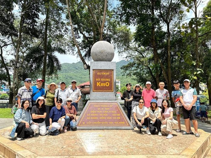 Tour Hà Giang 2025 cột mốc số 0