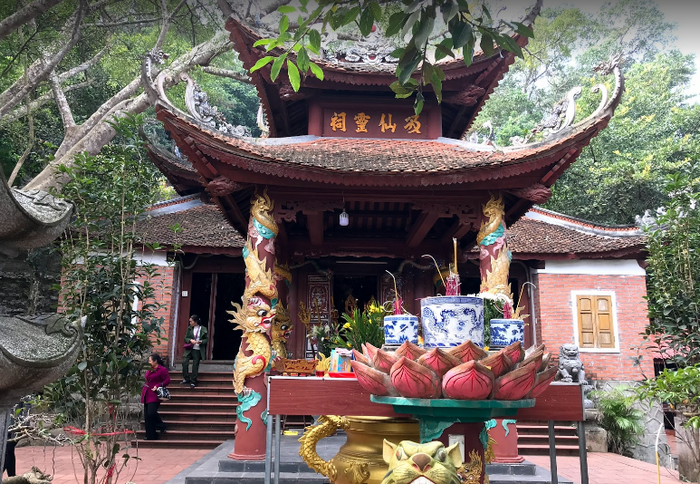 đền cô tiên sầm sơn