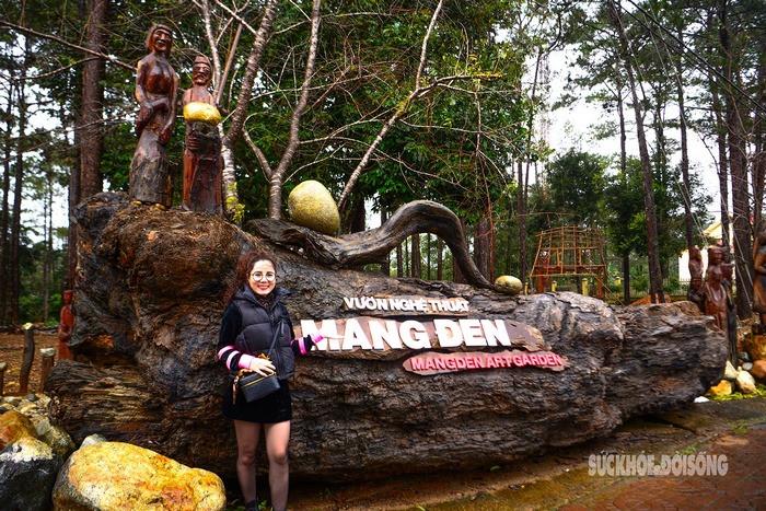 Tham quan vườn tượng gỗ Măng Đen 
