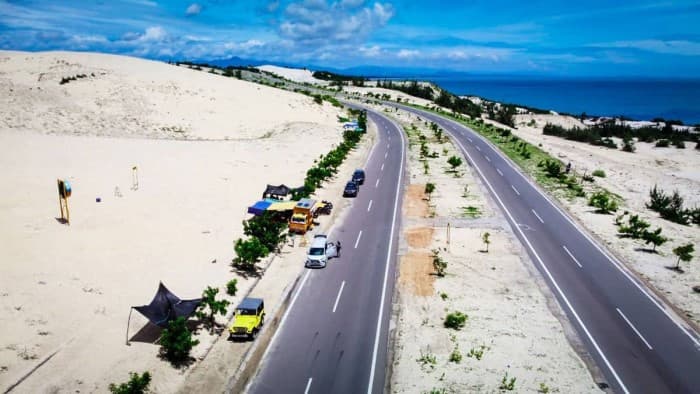 di chuyển tới đồi cát quảng bình