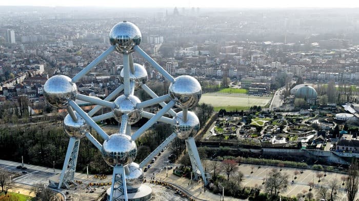 Tham quan mô hình phân tử học Atomium du lịch Bỉ