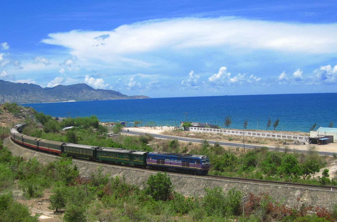 di chuyển bằng tàu hòa