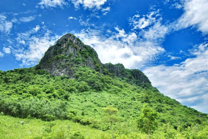 núi thần đinh