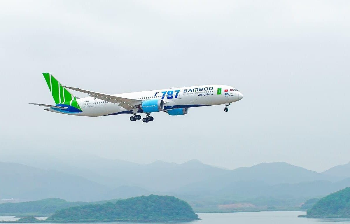 di chuyển bằng máy bay