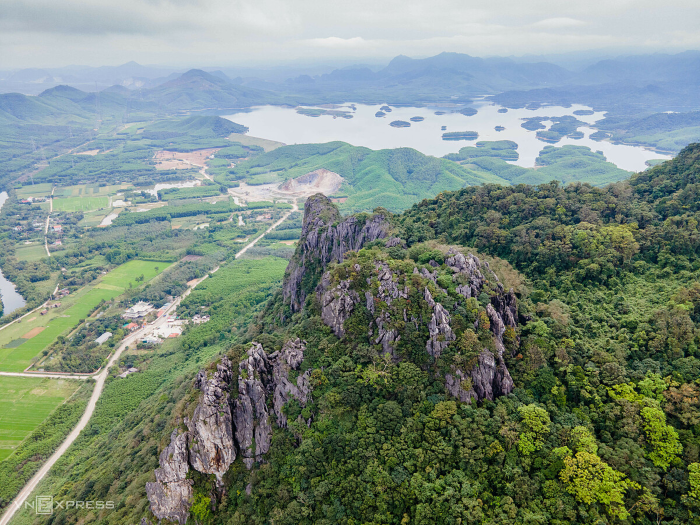 núi thần đinh