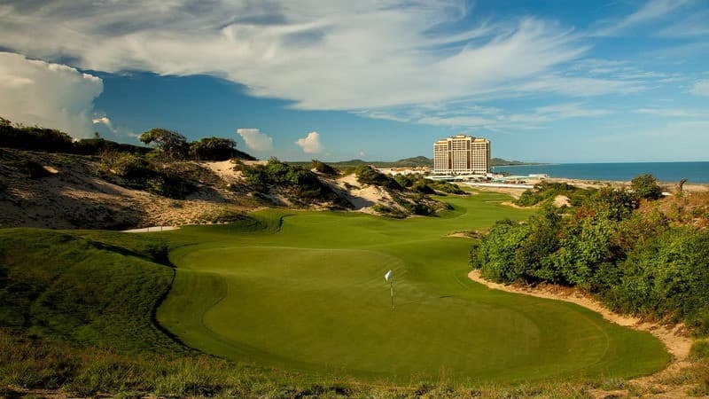 Sân golf The Bluffs