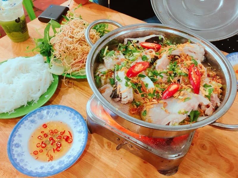 Lẩu cá đuối Hồ Tràm