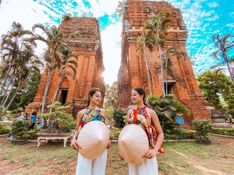 tháp đôi quy nhơn
