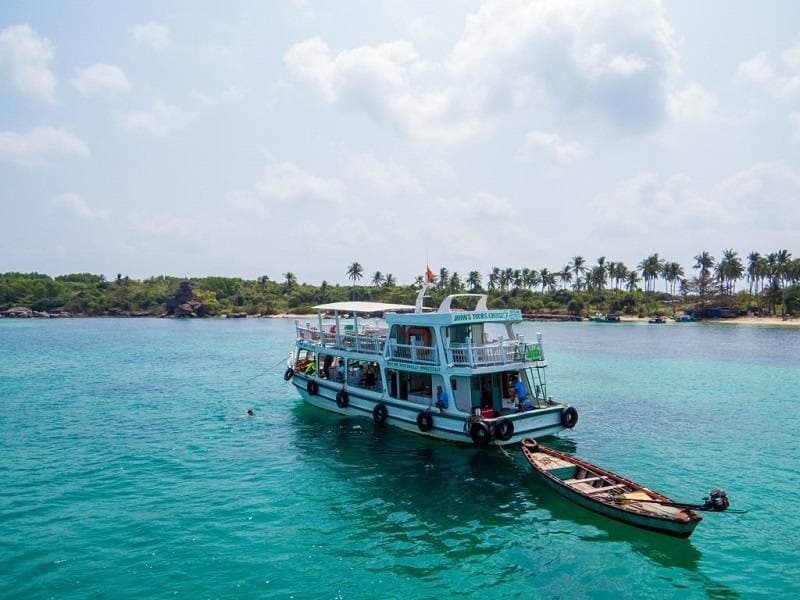Câu mực Hòn Móng Tay