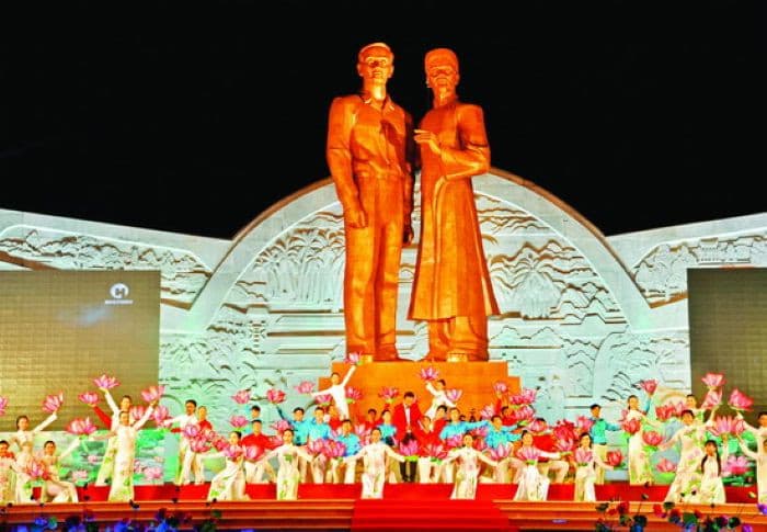 tượng đài quy nhơn