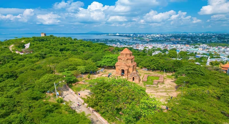 Tháp Po sah Inư tour Phan Thiết 1 ngày