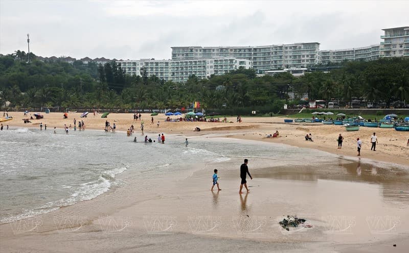 Tắm biển Phan Thiết