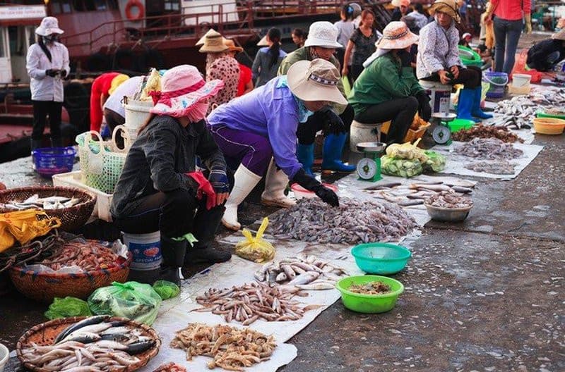 Chợ Quan Lạn 