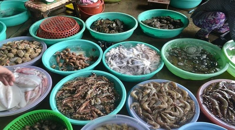 Chợ Quan Lạn 