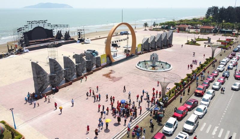 phố biển cửa lò