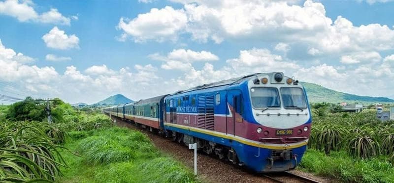 Tàu hỏa đi quan lạn