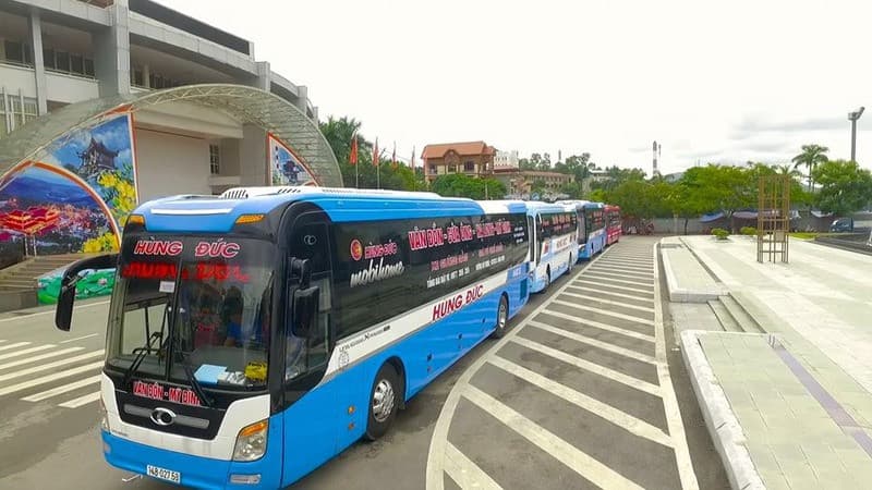 Xe khách đi quan lạn