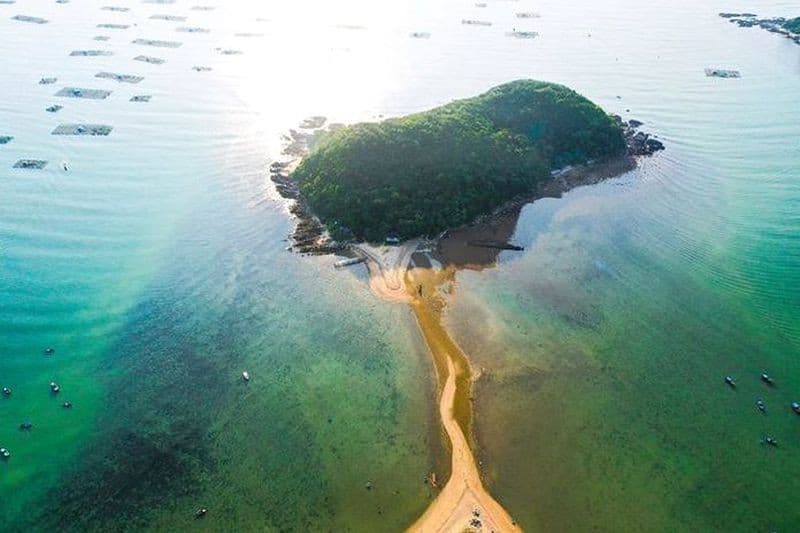 đảo Nhất Tự Sơn