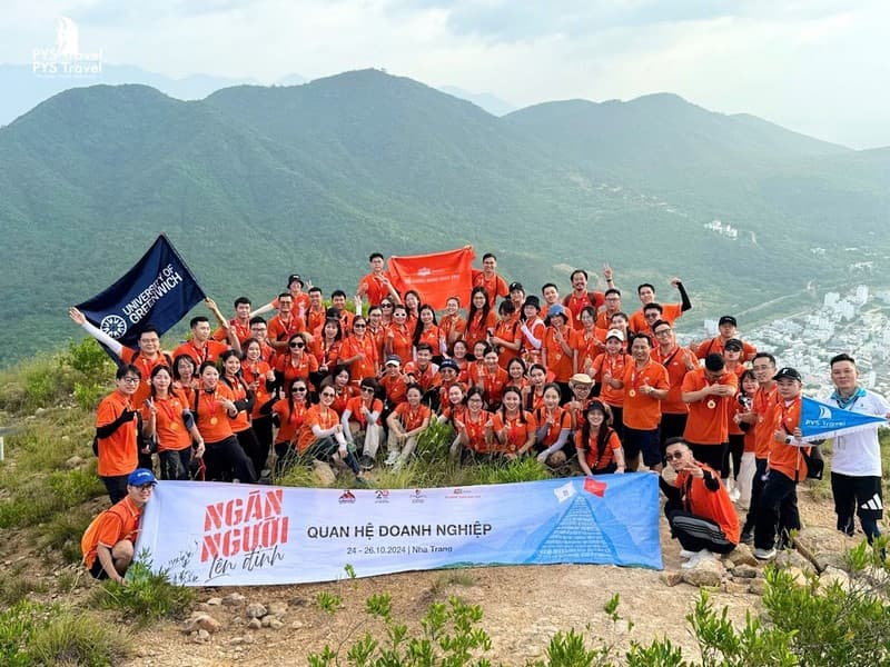 PYS Travel khách hàng doanh nghiệp