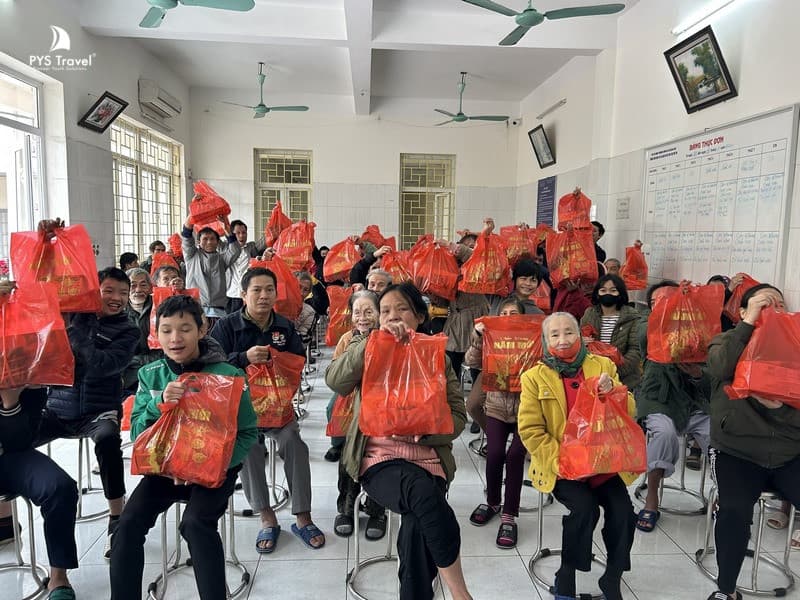 PYS Travel gói bánh chưng Tết, PYS Travel vì cộng đồng