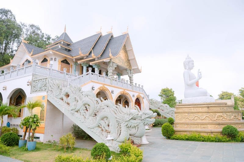Chùa Bụt Hải Tiến, Tour Hải Tiến 2 ngày 1 đêm
