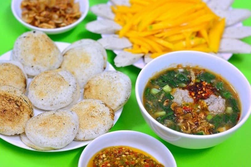 Đặc sản bánh căn