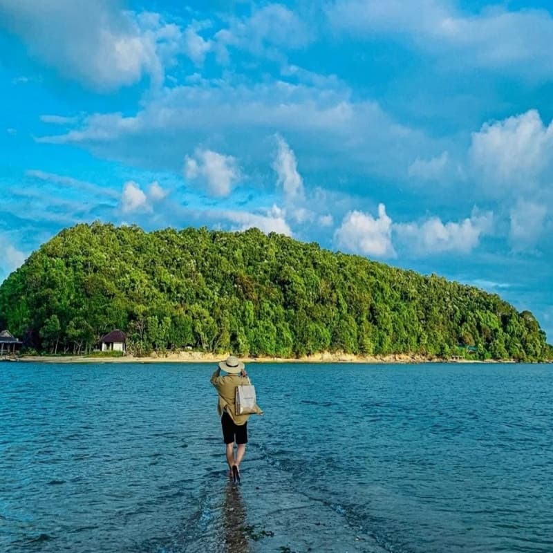 đảo nhất tự sơn