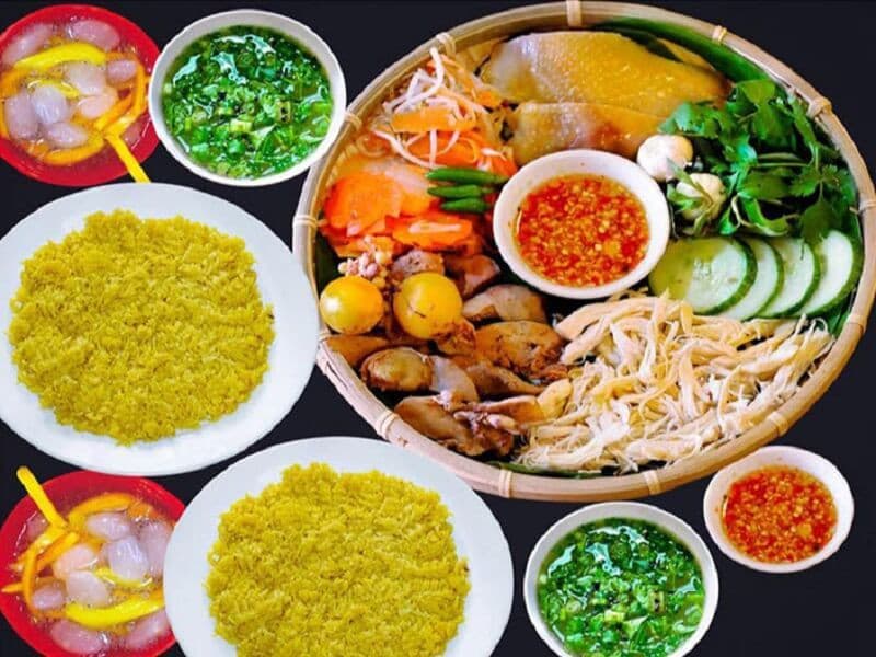 cơm gà phú yên