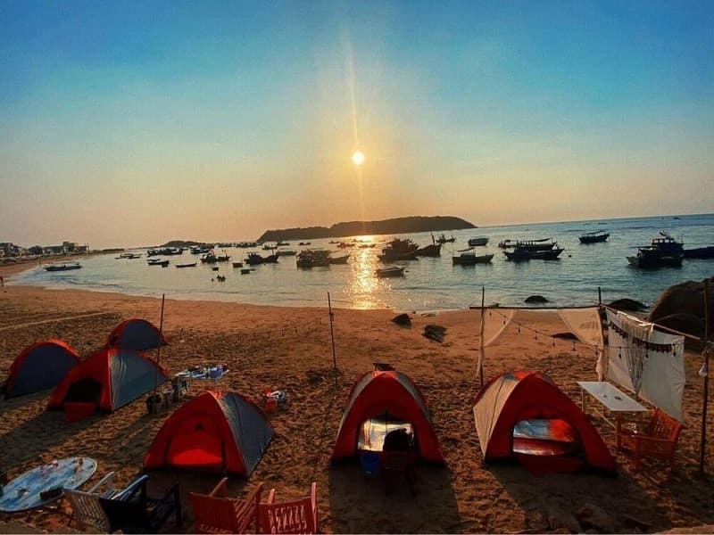 cắm trại qua đêm